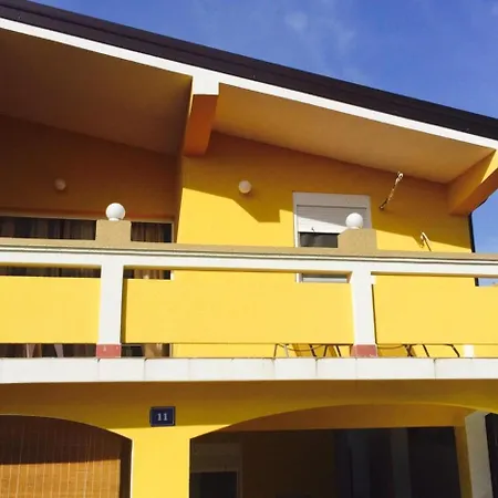 With 2 Bedrooms In Vir, With Wonderful Sea View, Enclosed Garden An... Vir