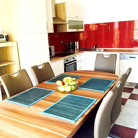 With 2 Bedrooms In Vir, With Wonderful Sea View, Enclosed Garden An...