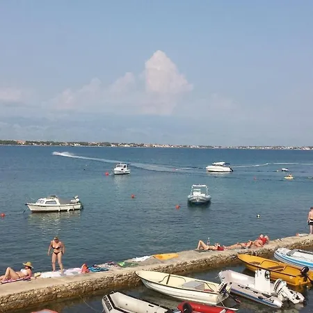 Appartamento With 2 Bedrooms In Vir, With Wonderful Sea View, Enclosed Garden An... Vir