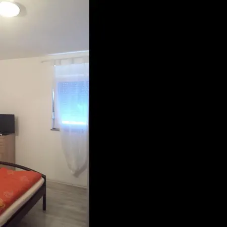 With 2 Bedrooms In Vir, With Wonderful Sea View, Enclosed Garden An... Appartamento Vir