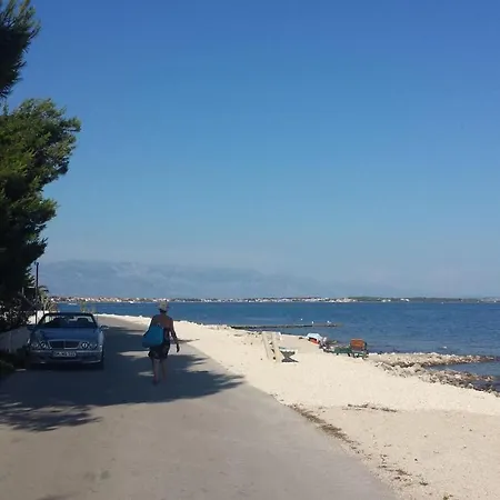 With 2 Bedrooms In Vir, With Wonderful Sea View, Enclosed Garden An... Vir